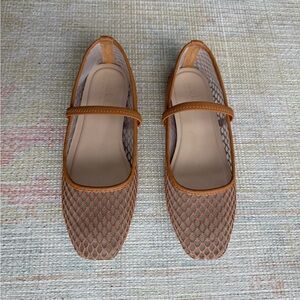 Women’s Mesh Mary Jane Flats in Tan